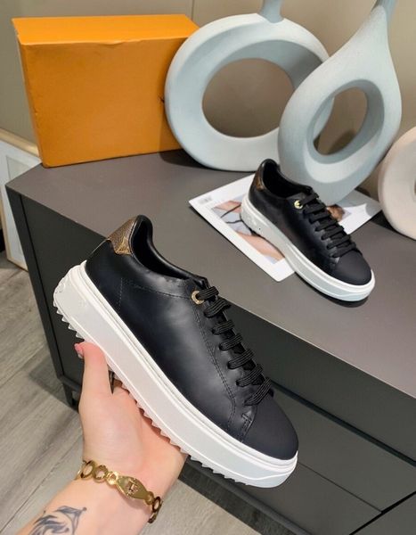 dress shoes fashion women and men ladies breathable leather sneakers woman printed letters shoe l40412, Black
dress shoes fashion women and men ladies breathable leather sneakers woman printed letters shoe l40412, Black