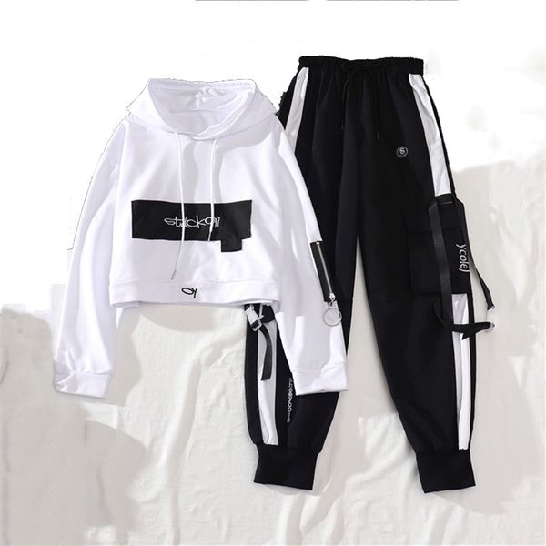 spring autumn female streetwear cargo pants loose high waist jogger 2 piece long sleeve with casual trousers 211007, Black;white
spring autumn female streetwear cargo pants loose high waist jogger 2 piece long sleeve with casual trousers 211007, Black;white