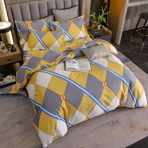 friendly matte four piece set pure cotton thickened bed sheet simple quilt cover in spring and summer
friendly matte four piece set pure cotton thickened bed sheet simple quilt cover in spring and summer