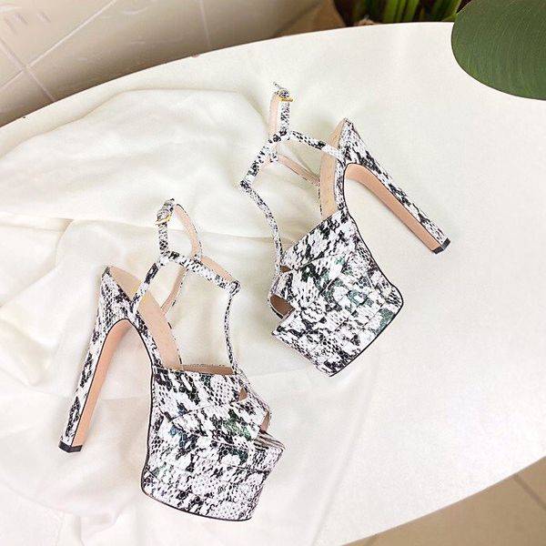 2021ss selling new arrival women sandals with high heels fashion sandals sizes 35-39 with full packing 2 colors quality, Black
2021ss selling new arrival women sandals with high heels fashion sandals sizes 35-39 with full packing 2 colors quality, Black