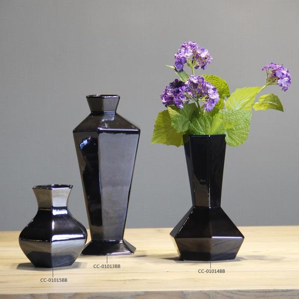 vases modern ceramic vase decorative unique design tableware ornament for home decor handicraft small flower gift
vases modern ceramic vase decorative unique design tableware ornament for home decor handicraft small flower gift