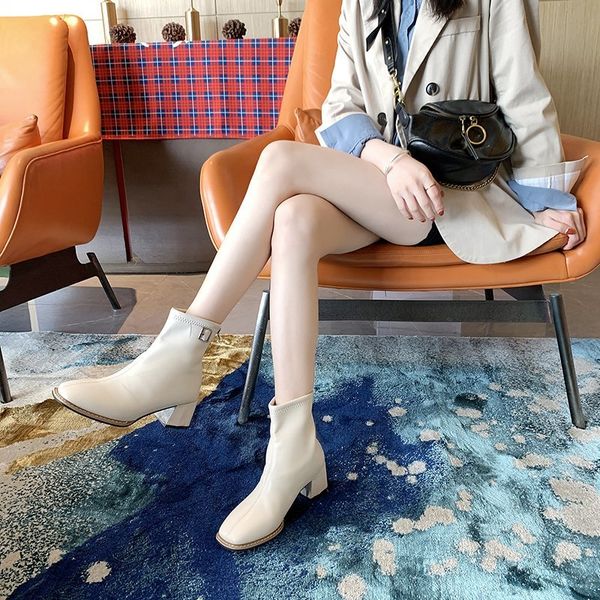 ankle boot woman 2021 new autumn winter boots velvet thick heel square toe white martin boots warm comfortable femmes boots
ankle boot woman 2021 new autumn winter boots velvet thick heel square toe white martin boots warm comfortable femmes boots