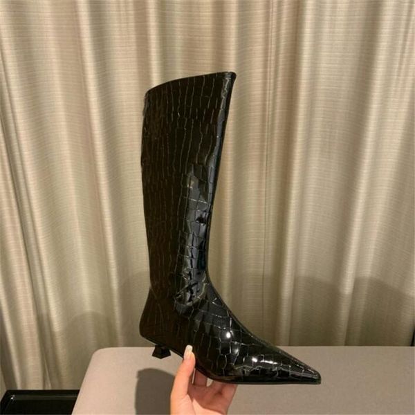 boots 2021 autumn style european and american women's fashion temperament crocodile pattern pointed high women, Black
boots 2021 autumn style european and american women's fashion temperament crocodile pattern pointed high women, Black