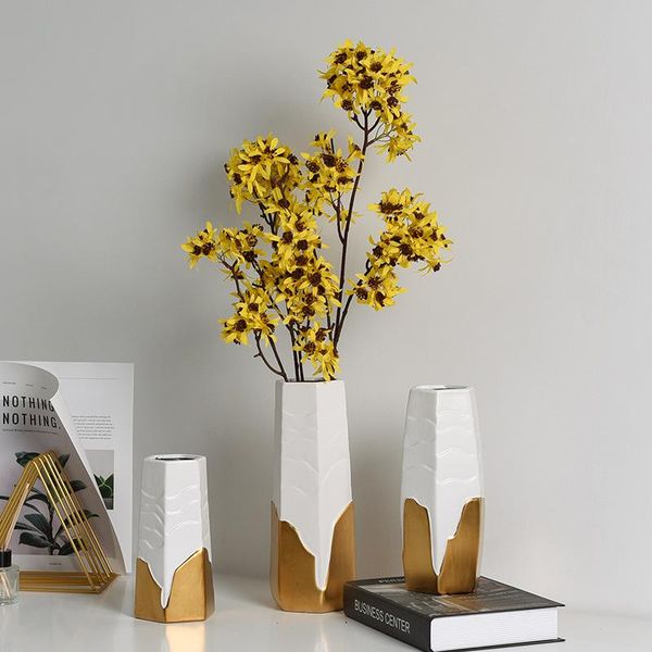 vases nordic luxury large ceramic vase decoration household modern art flower arrangement living room home accessories
vases nordic luxury large ceramic vase decoration household modern art flower arrangement living room home accessories