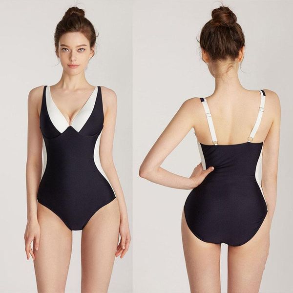 underwire bra cup one piece swimsuit women push up swimwear female monokini bandage bathing suit swim wear bodysuits one-piece suits
underwire bra cup one piece swimsuit women push up swimwear female monokini bandage bathing suit swim wear bodysuits one-piece suits