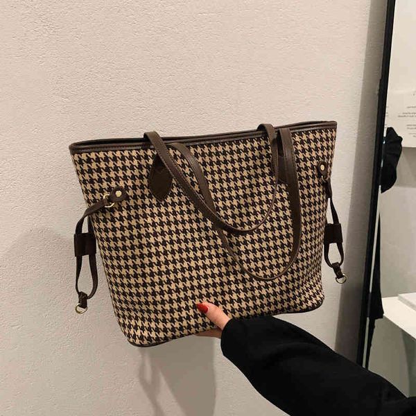 bags handbags versatile ins women's large capacity 2021 fashion leisure texture autumn and winter one shoulder commuter tote, Black;red
bags handbags versatile ins women's large capacity 2021 fashion leisure texture autumn and winter one shoulder commuter tote, Black;red