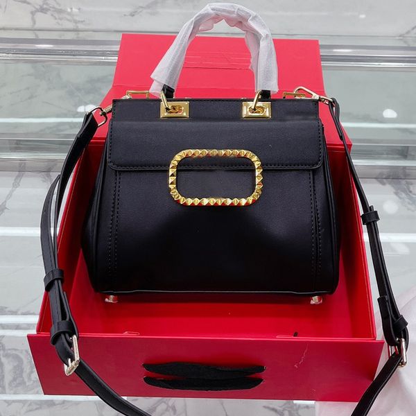 leather stud handbag tote women hand bag rivet totes ladies gold color rivets solid color female crossbody shoulder bags
leather stud handbag tote women hand bag rivet totes ladies gold color rivets solid color female crossbody shoulder bags