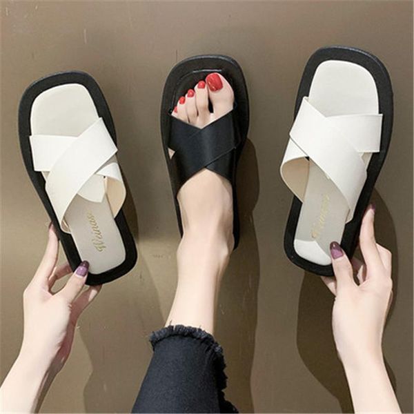 slippers 2021 woman solid color summer women shoes flat cross square toe outdoor beach flip flops black white eu 35-39
slippers 2021 woman solid color summer women shoes flat cross square toe outdoor beach flip flops black white eu 35-39