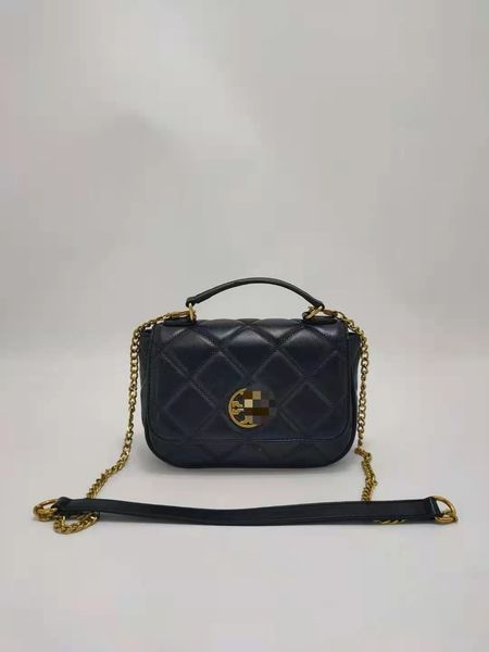 luxury trendy bags new women's bags 2021 new bags new women's portable single shoulder diagonal span full pu sewing small square b
luxury trendy bags new women's bags 2021 new bags new women's portable single shoulder diagonal span full pu sewing small square b