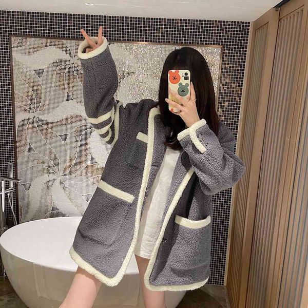 2021 winter tb thickened medium section loose long sleeve cashmere grey suit wool coat men's and women's fashion, Black
2021 winter tb thickened medium section loose long sleeve cashmere grey suit wool coat men's and women's fashion, Black