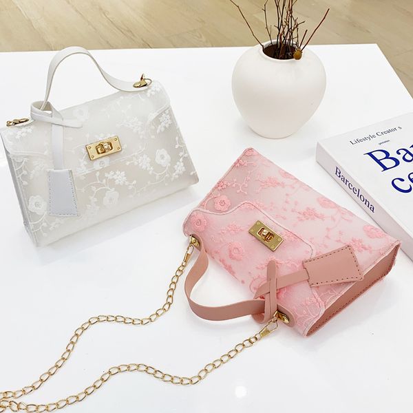women's 2021 summer new fashion printed embroidery transparent small square messenger bag mobile phone bag
women's 2021 summer new fashion printed embroidery transparent small square messenger bag mobile phone bag