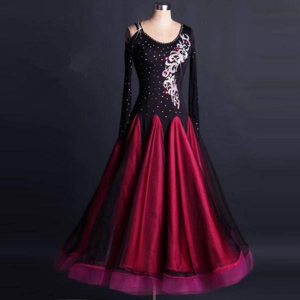 advanced flash drill modern dance competition skirt performance clothing luxury national standard big ski stage wear, Black;red
advanced flash drill modern dance competition skirt performance clothing luxury national standard big ski stage wear, Black;red