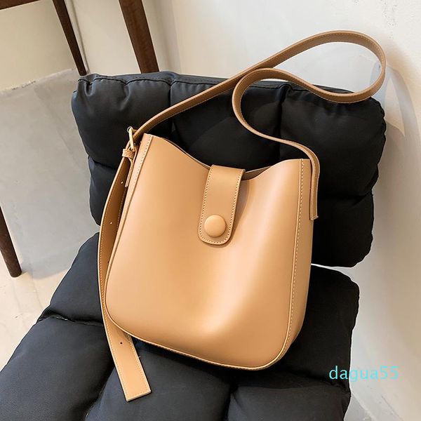 shoulder bags niche design large-capacity female bag 2021 fashion underarm senior messenger bucket width: 29cm
shoulder bags niche design large-capacity female bag 2021 fashion underarm senior messenger bucket width: 29cm