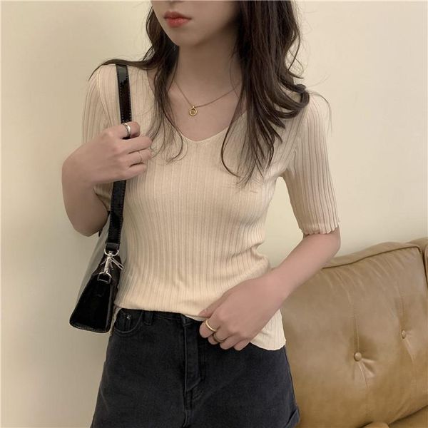 all-match slim v-neck core-spun yarn short-sleeved 5 colors elastic casual women women's t-shirt, White
all-match slim v-neck core-spun yarn short-sleeved 5 colors elastic casual women women's t-shirt, White