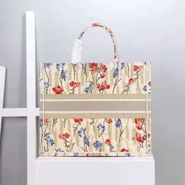 women luxurys designers handbag factory 2021 spring and summer new star same original embroidery golden wheat tassel fusanghua totebag 1mo3
women luxurys designers handbag factory 2021 spring and summer new star same original embroidery golden wheat tassel fusanghua totebag 1mo3