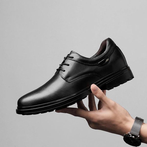 dress shoes genuine leather concise men business black breathable formal wedding party basic fashion big szie 47
dress shoes genuine leather concise men business black breathable formal wedding party basic fashion big szie 47