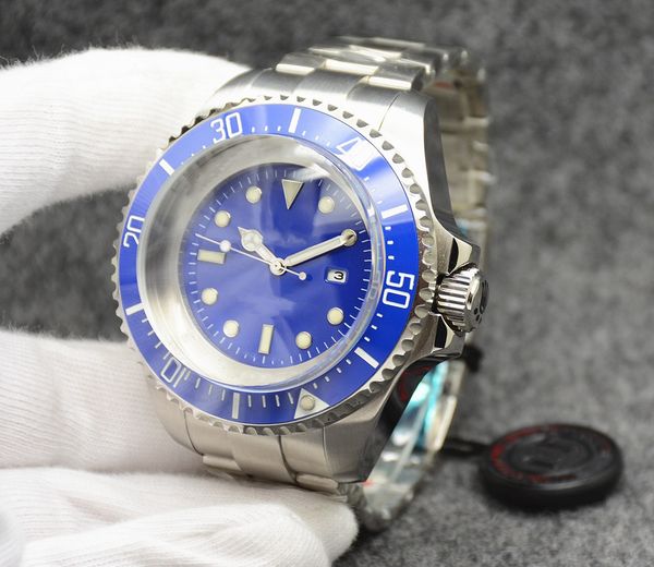 men's automatic mechanical watch, 55mm diameter, 19mm thick, sapphire glass, classic color, the first choice for high-end fashion, Slivery;brown
men's automatic mechanical watch, 55mm diameter, 19mm thick, sapphire glass, classic color, the first choice for high-end fashion, Slivery;brown