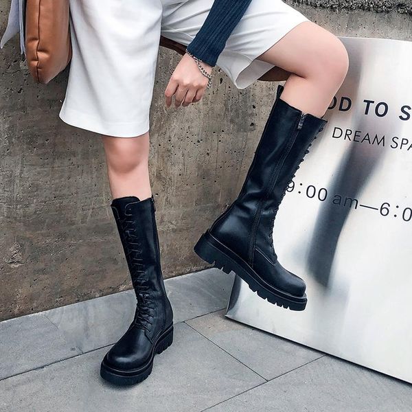 boots simple and versatile women's short for winter 2021, low-heeled round-toe fashion boots., Black
boots simple and versatile women's short for winter 2021, low-heeled round-toe fashion boots., Black
