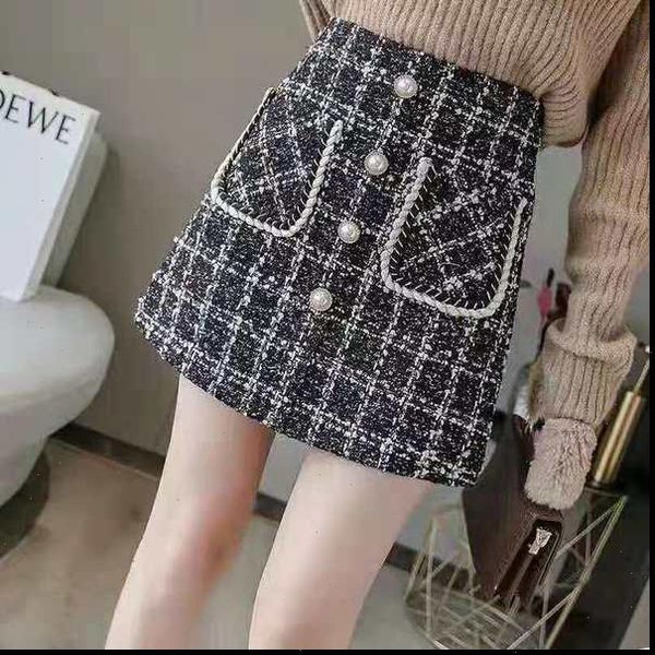tweed women skirt womens skirts autumn and winter high waist plaid a line pearl ladies short, Black
tweed women skirt womens skirts autumn and winter high waist plaid a line pearl ladies short, Black