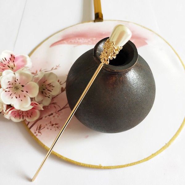 factory wholesale simple pearl national style fashion hanfu classic dish hair and copper flower long hairpin headdress gift hea/rtsch/rome
factory wholesale simple pearl national style fashion hanfu classic dish hair and copper flower long hairpin headdress gift hea/rtsch/rome