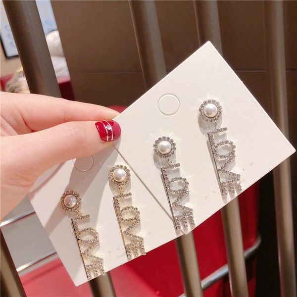 korea style simple silver needle love letter imitation pearl drop earings for women girl fashion jewelry hair accessories dangle & chandelie
korea style simple silver needle love letter imitation pearl drop earings for women girl fashion jewelry hair accessories dangle & chandelie