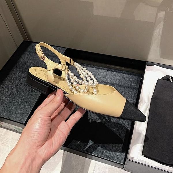 slippers pearl sandals female summer style princess flat high-heeled all-match baotou pointed back empty single shoes, Black
slippers pearl sandals female summer style princess flat high-heeled all-match baotou pointed back empty single shoes, Black