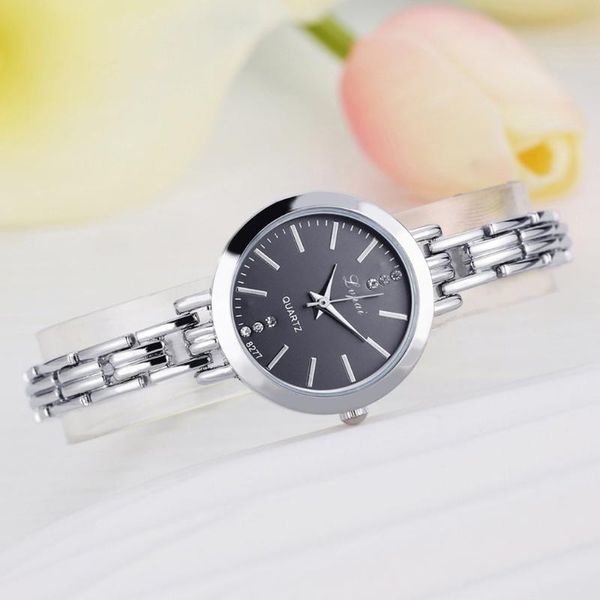 wristwatches high-quality brand p070 design fashion quartz watch for gift fashionable nice sweety, Slivery;brown
wristwatches high-quality brand p070 design fashion quartz watch for gift fashionable nice sweety, Slivery;brown