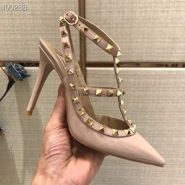 2021 good quality fashion women luxurys designers shoes designer sandals womens luxury high heels sandal dress shoess with box size 35-41 -b, Black
2021 good quality fashion women luxurys designers shoes designer sandals womens luxury high heels sandal dress shoess with box size 35-41 -b, Black