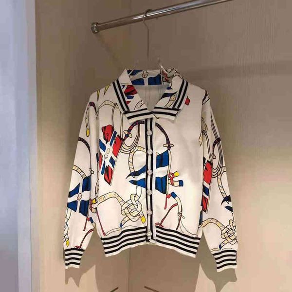 2022 factory wholesale new high version autumn geometric pattern simple leisure fashion lapel couple cardigan, White
2022 factory wholesale new high version autumn geometric pattern simple leisure fashion lapel couple cardigan, White