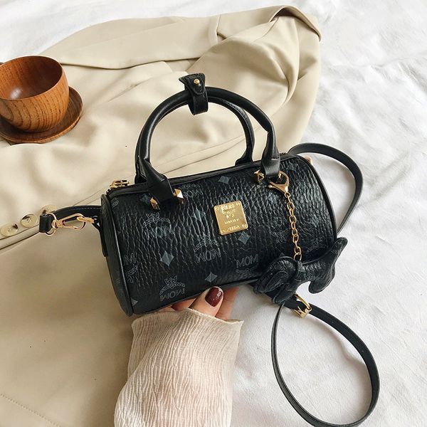 luxury handbags bag female 2021 new boston pillow change mobile phone single shoulder diagonal handbag
luxury handbags bag female 2021 new boston pillow change mobile phone single shoulder diagonal handbag