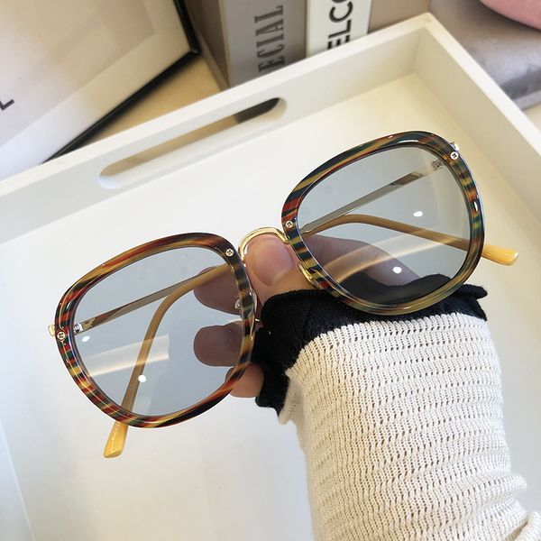 personalized blue light proof flat mirror women's oval frame trend sunglasses men's color striped, White;black
personalized blue light proof flat mirror women's oval frame trend sunglasses men's color striped, White;black
