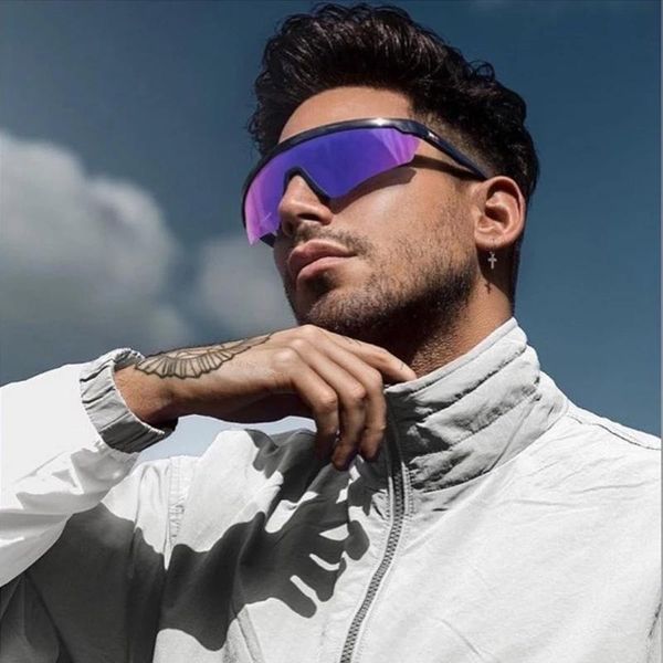 sunglasses 2021 luxury fashion polarized style color mirror outdoor sports shield, White;black
sunglasses 2021 luxury fashion polarized style color mirror outdoor sports shield, White;black
