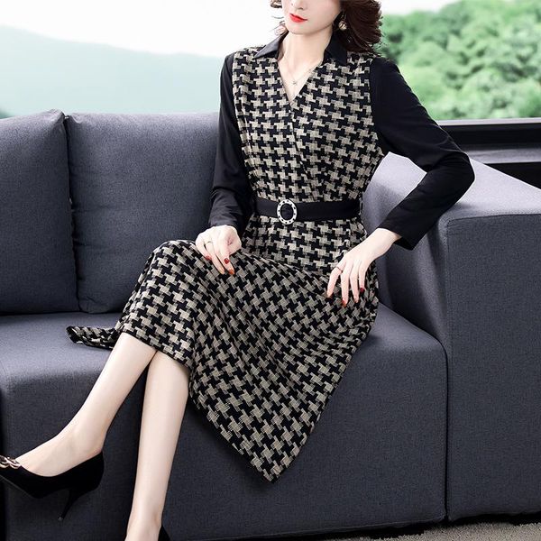 casual dresses long sleeve dress for women autumn winter elegant vneck splicing waist-controlled slimming mid-length stitching plaid, Black;gray
casual dresses long sleeve dress for women autumn winter elegant vneck splicing waist-controlled slimming mid-length stitching plaid, Black;gray
