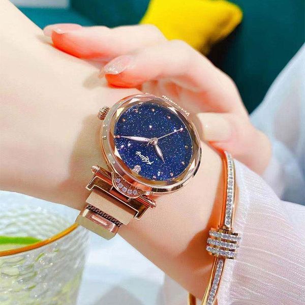 wristwatches italian famous watch ketny women's wristwatch hand rose steel band case mesh stone absorbing three pointer female, Slivery;brown
wristwatches italian famous watch ketny women's wristwatch hand rose steel band case mesh stone absorbing three pointer female, Slivery;brown