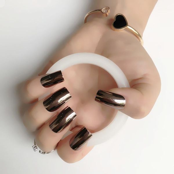 24pcs/kit black gold false nails mirror glossy metal super long nail solid sticker art s26-111, Red;gold
24pcs/kit black gold false nails mirror glossy metal super long nail solid sticker art s26-111, Red;gold