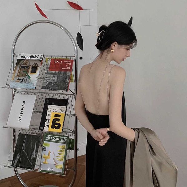 luxury evening dress 2021 french style v-neck open back bottomed skirt high sense suspender, Black;gray
luxury evening dress 2021 french style v-neck open back bottomed skirt high sense suspender, Black;gray