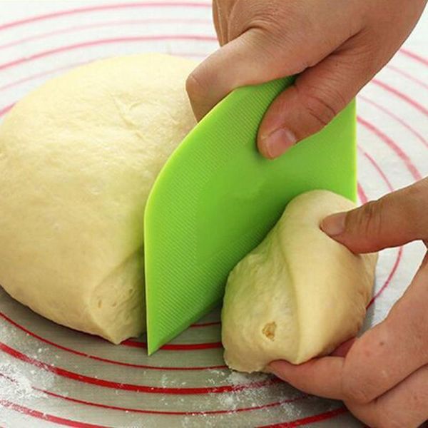 useful cream spatula diy pastry cutters fondant dough scraper cake cutter baking tool kitchen accessories & tools
useful cream spatula diy pastry cutters fondant dough scraper cake cutter baking tool kitchen accessories & tools