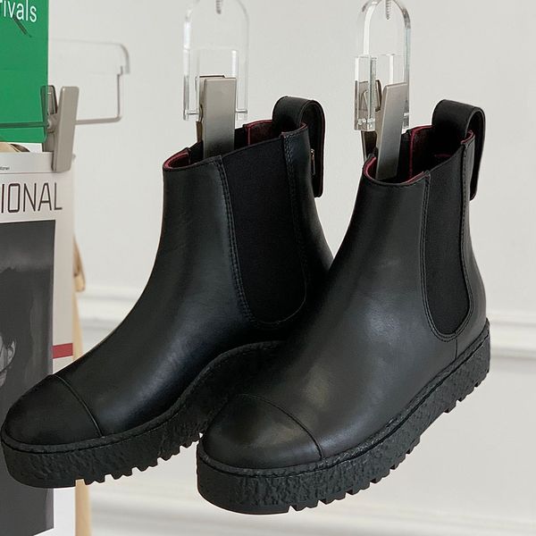 women's 2021 autumn and winter black platform no lace ankl boots designer ankle boot
women's 2021 autumn and winter black platform no lace ankl boots designer ankle boot