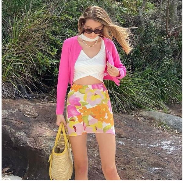 skirts high waist floral print vintage female clothing streetwear a line women skirt, Black
skirts high waist floral print vintage female clothing streetwear a line women skirt, Black