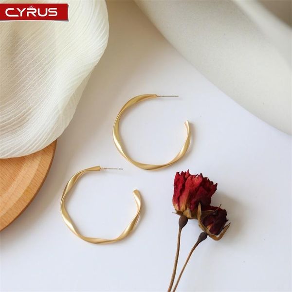 hoop & huggie punk metal earrings for women vintage circle geometric round distortion twist gold color earring trendy wedding jewelry, Golden;silver
hoop & huggie punk metal earrings for women vintage circle geometric round distortion twist gold color earring trendy wedding jewelry, Golden;silver
