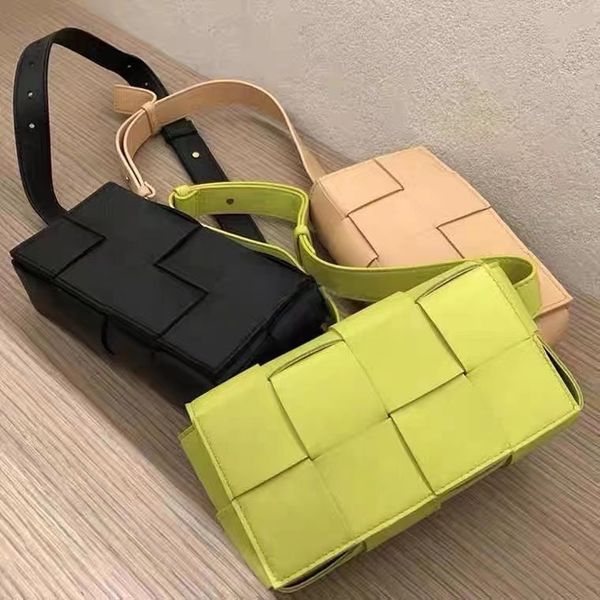 factory wholesale store 20211 new cowhide woven fashion women's commuter small square single shoulder messenger waist chest bag
factory wholesale store 20211 new cowhide woven fashion women's commuter small square single shoulder messenger waist chest bag