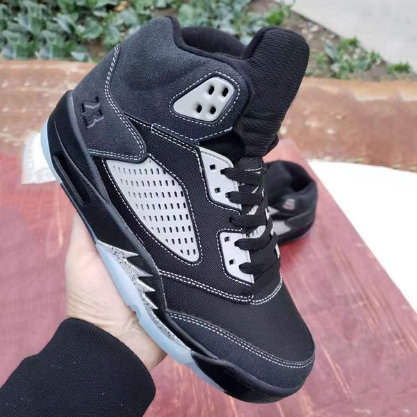anthracite 5 mens baksetball shoes db0731-001 og 5s men trainers sports sneakers 40-47
anthracite 5 mens baksetball shoes db0731-001 og 5s men trainers sports sneakers 40-47