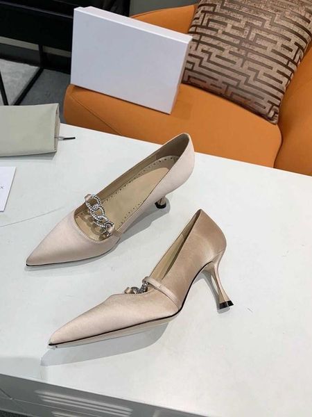 dress shoes crytal high heel woman genuine leather pointed toe fashion ladies pumps 2021 luxury designer brand, Black
dress shoes crytal high heel woman genuine leather pointed toe fashion ladies pumps 2021 luxury designer brand, Black