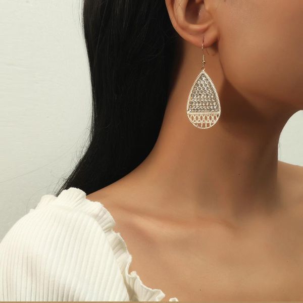 dangle & chandelier 2021 jewelry drop earring women full drill the oval earrings charm fashion party gift, Silver
dangle & chandelier 2021 jewelry drop earring women full drill the oval earrings charm fashion party gift, Silver