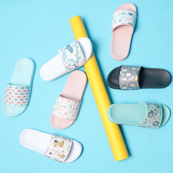 slipper ataiwee kid' slide sandals, girl' pool water shoes marine life printed for younger older children, Black;grey
slipper ataiwee kid' slide sandals, girl' pool water shoes marine life printed for younger older children, Black;grey