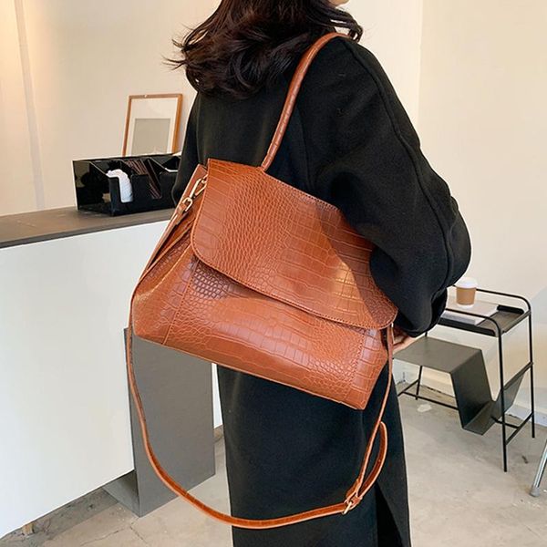 women large capacity messenger bags versatile handbags alligator pattern leisure female shoulder luxury crossbody cross body
women large capacity messenger bags versatile handbags alligator pattern leisure female shoulder luxury crossbody cross body