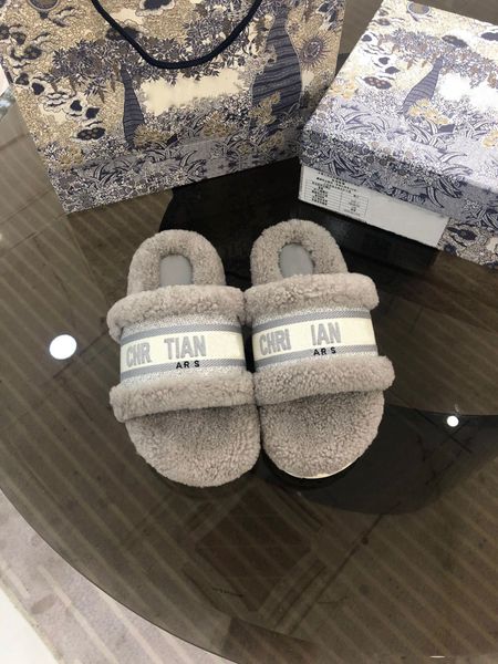 2021 platform women dway slide slipper ramour sandals fashion embroidered cotton flat flip flops leather sole silver metallic causal shoes u, Black
2021 platform women dway slide slipper ramour sandals fashion embroidered cotton flat flip flops leather sole silver metallic causal shoes u, Black