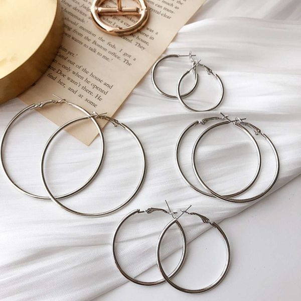 s925 silver needle korean version exaggerated circle simple 2020 new fashion versatile earrings female, Black
s925 silver needle korean version exaggerated circle simple 2020 new fashion versatile earrings female, Black
