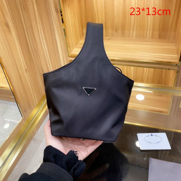 fashion women black shopping bags designer handbags food baskets nylon small size lady totes casual purses with triangle pattern pd21072801
fashion women black shopping bags designer handbags food baskets nylon small size lady totes casual purses with triangle pattern pd21072801