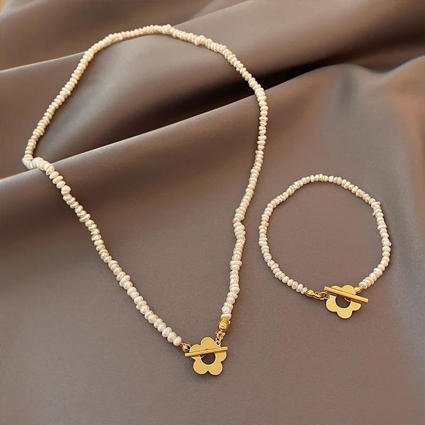 chains natural freshwater pearl necklace retro elegant temperament plum blossom ot buckle choker female, Silver
chains natural freshwater pearl necklace retro elegant temperament plum blossom ot buckle choker female, Silver